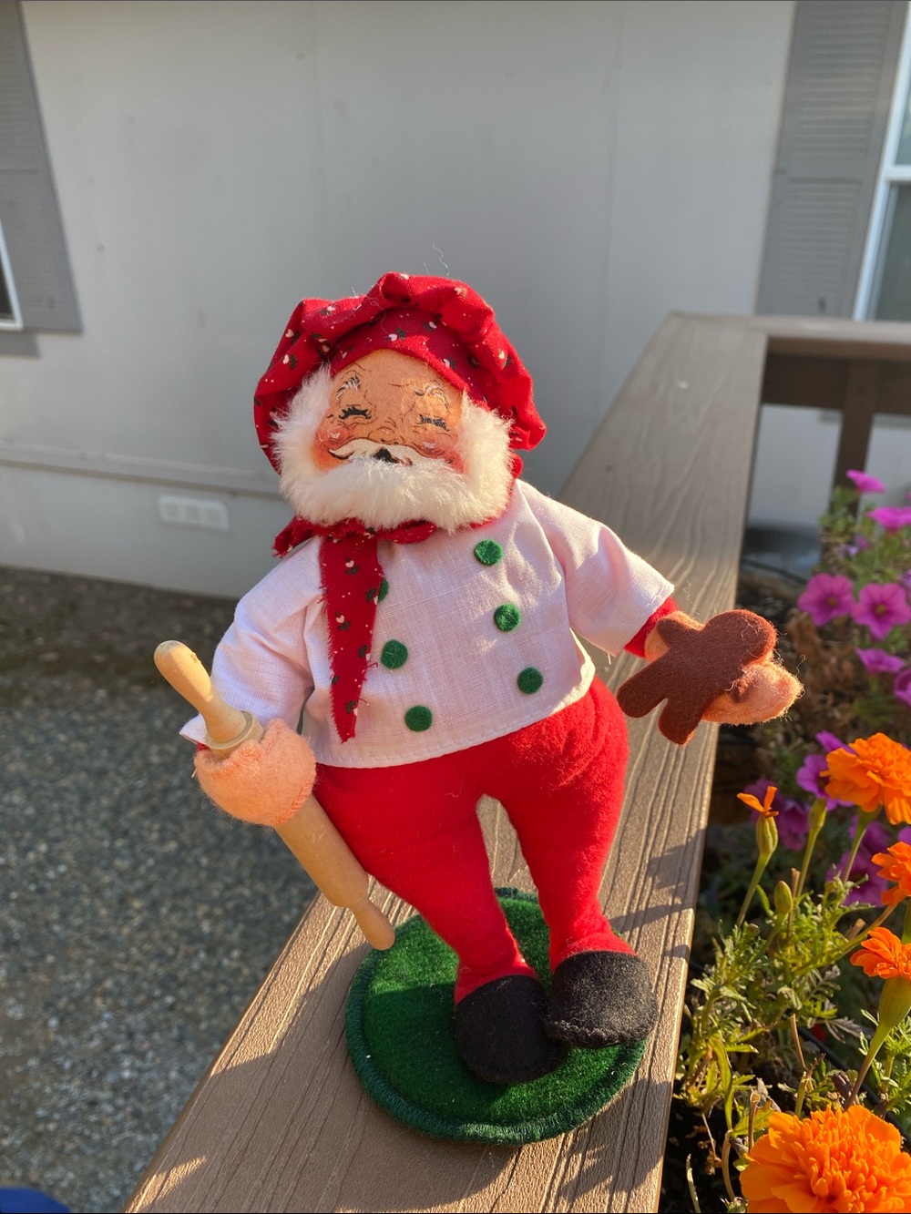 Vintage 1999 Annalee Red & White Chef Santa with Green Buttons